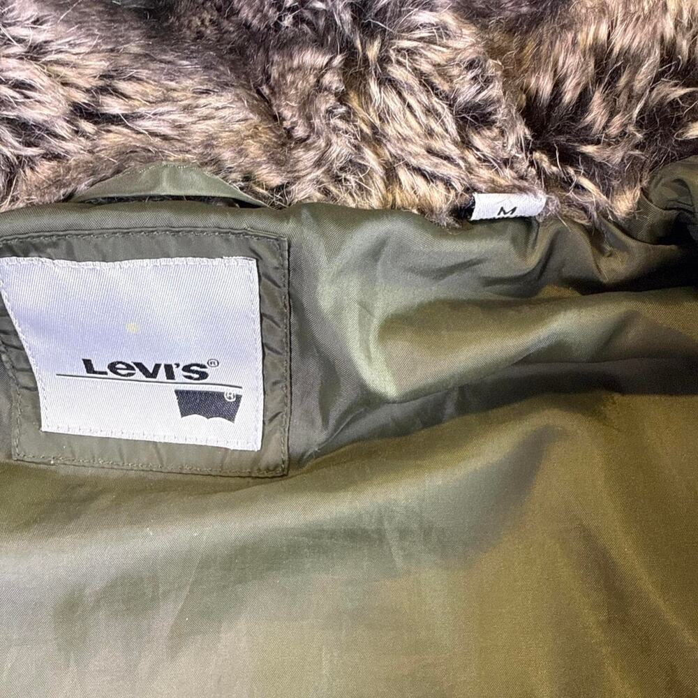 Levi’s Olive Quilted Jacket Faux Fur Hood Military Style Coat Women’s Medium - Picture 4 of 7